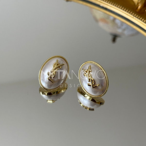 Gold Pearl Earrings