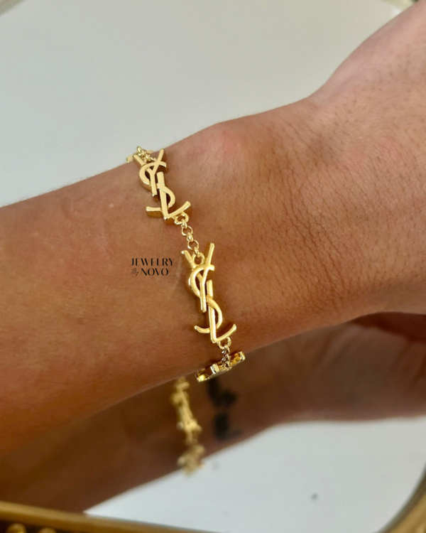 Adjustable Gold bracelet