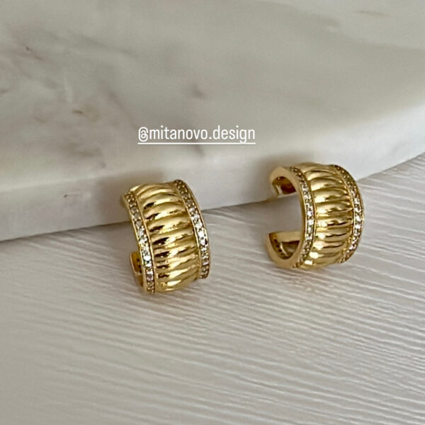 Gold Hoops Earrings with Stone