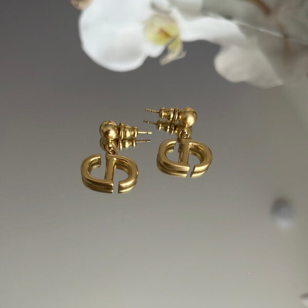 Gold Dangling Earrings